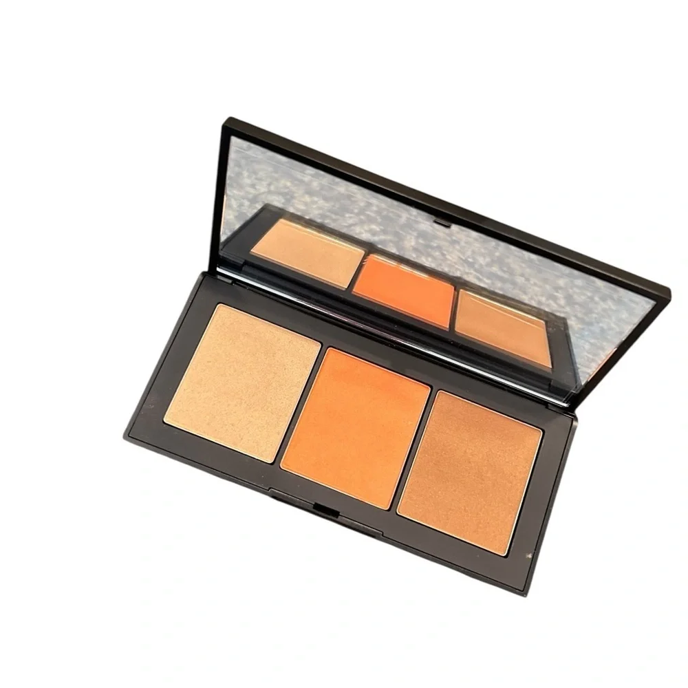 New in box NARS Motu Tapu Face Palette trio limited edition